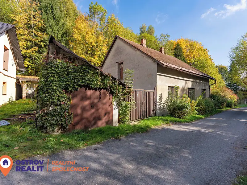 Prodej rodinného domu 110 m², pozemek 883 m², Semanín – náhled fotky 2