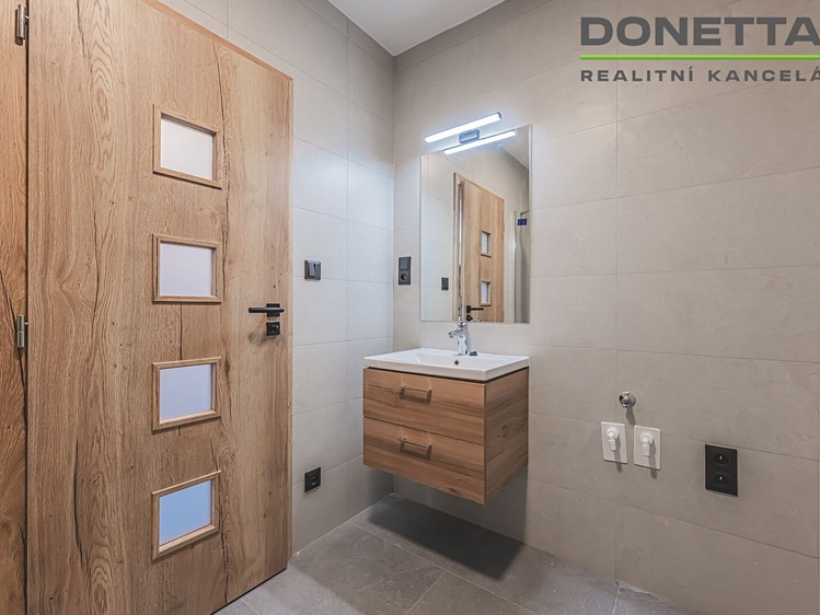 Квартира 2+kk в оренду, 52 м² (14 з 23)