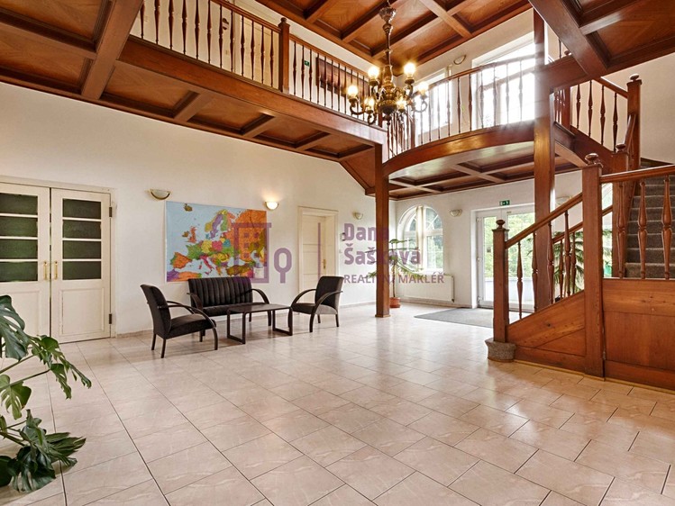 Pronájem komerčního prostoru, 36 m² (2 z 24)