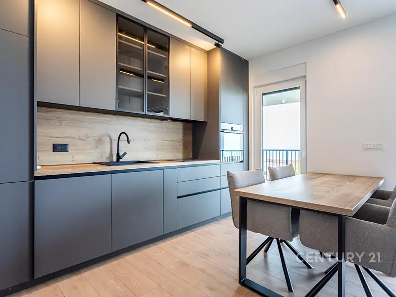 Prodej bytu 3+1 86 m², Makarska – náhled fotky 1