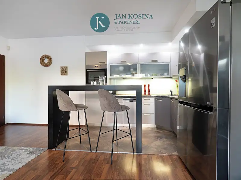 Prodej bytu 2+kk 61 m², Praha – náhled fotky 1