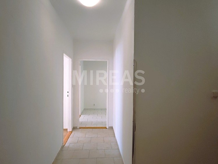 Pronájem bytu 2+1, 56 m² (4 z 8)