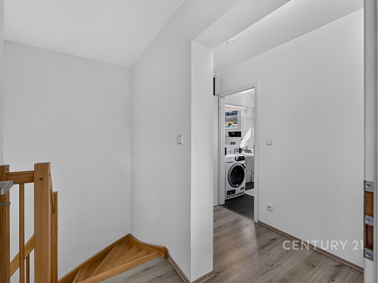 Prodej domu, 105 m² (25 z 36)