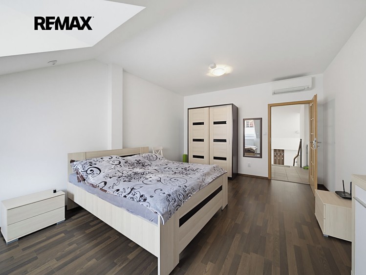 Prodej komerčního prostoru, 350 m² (28 z 34)