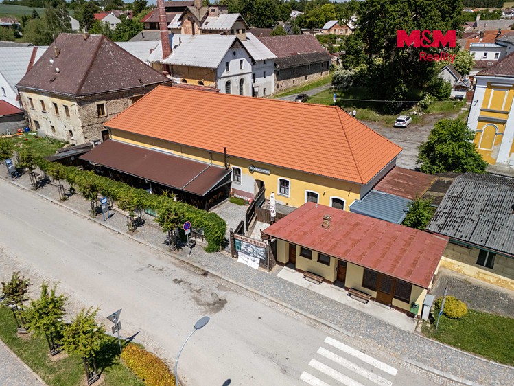 Prodej komerčního prostoru, 879 m² (13 z 19)