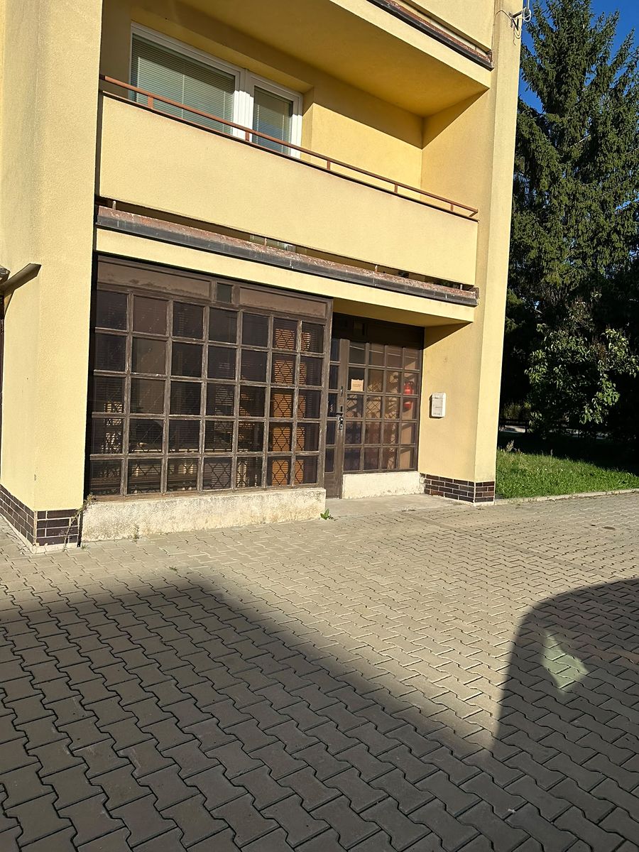 Prodej obchodního prostoru 35 m², Pardubice – fotka 1 z 3