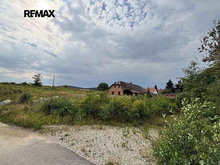 Prodej pozemku, 1 370 m² (7 z 13)