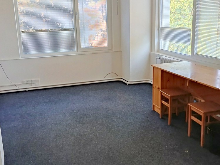Pronájem komerčního prostoru, 21 m² (6 z 12)