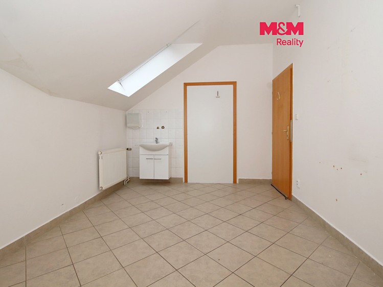 Gewerbefläche zur Miete, 14 m² (1 von 9)