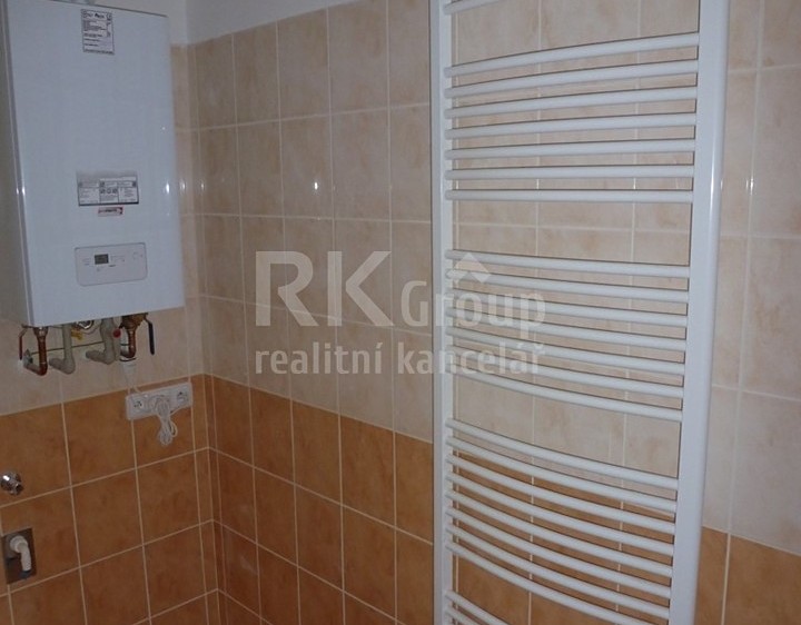 Pronájem bytu 1+kk, 41 m² (7 z 8)