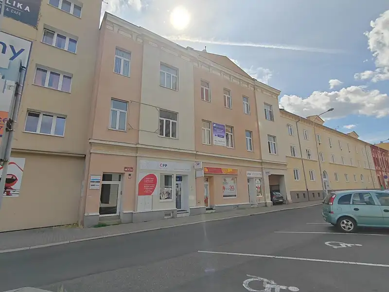 Pronájem kanceláře 33 m², Chomutov – náhled fotky 1
