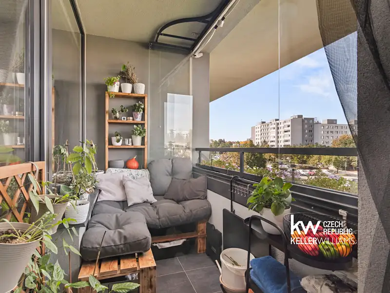 Prodej bytu 2+kk 51 m², Praha – náhled fotky 2
