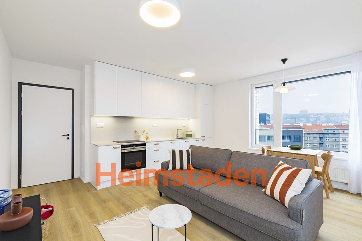 Pronájem bytu 2+kk 55 m², Praha – fotka 1 z 3