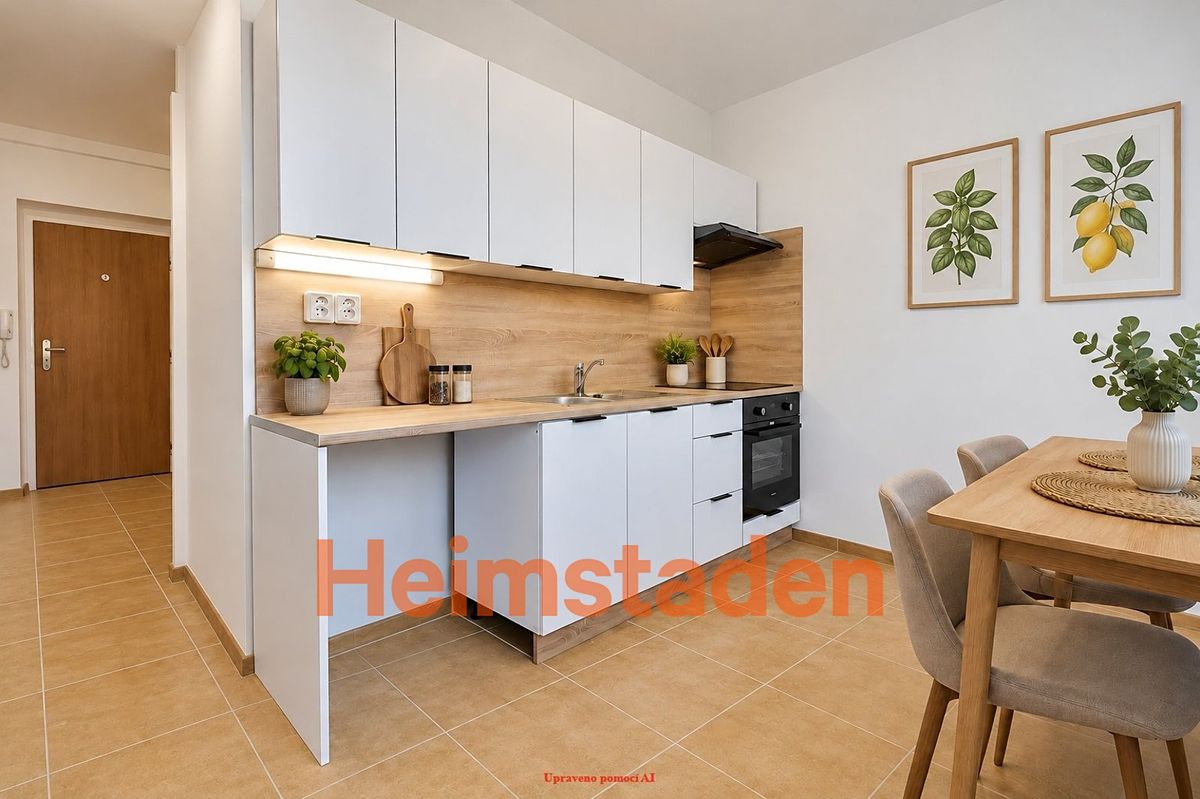 Pronájem bytu 2+1 56 m², Havířov – fotka 1 z 3