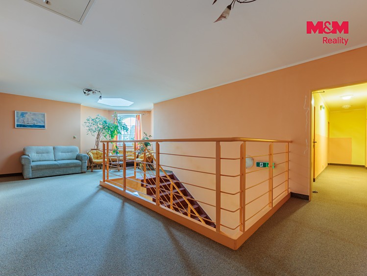 Gewerbefläche zum Kauf, 618 m² (3 von 30)