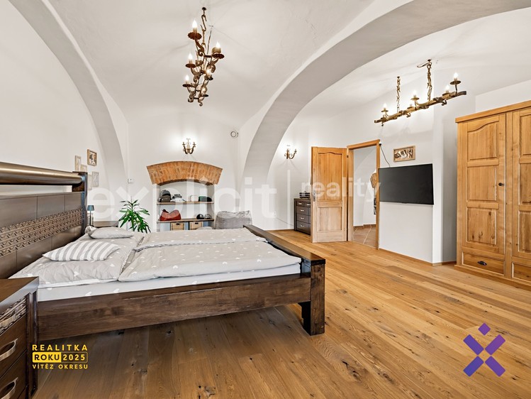 Будинок на продаж, 1 025 м² (15 з 63)