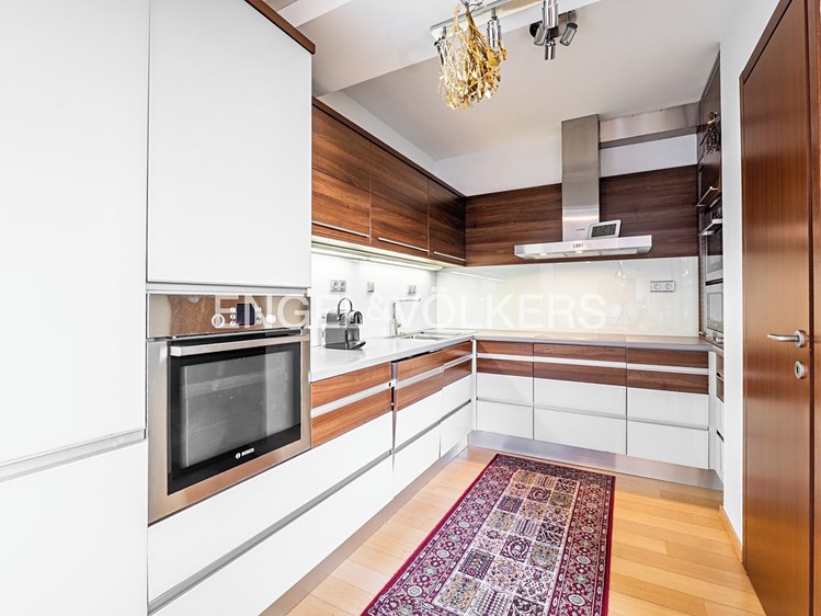 Prodej bytu 6+, 161 m² (5 z 19)