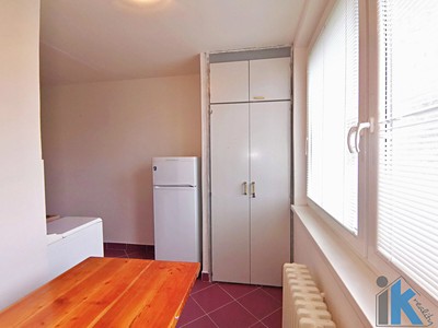 Pronájem bytu 1+1, 38 m² (2 z 8)