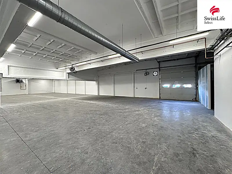 Pronájem skladového prostoru 924 m², Hradec Králové – náhled fotky 1