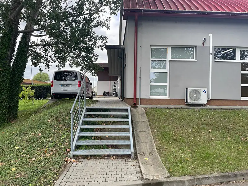 Prodej výrobní haly, prostoru 2116 m², Rohatec – náhled fotky 3