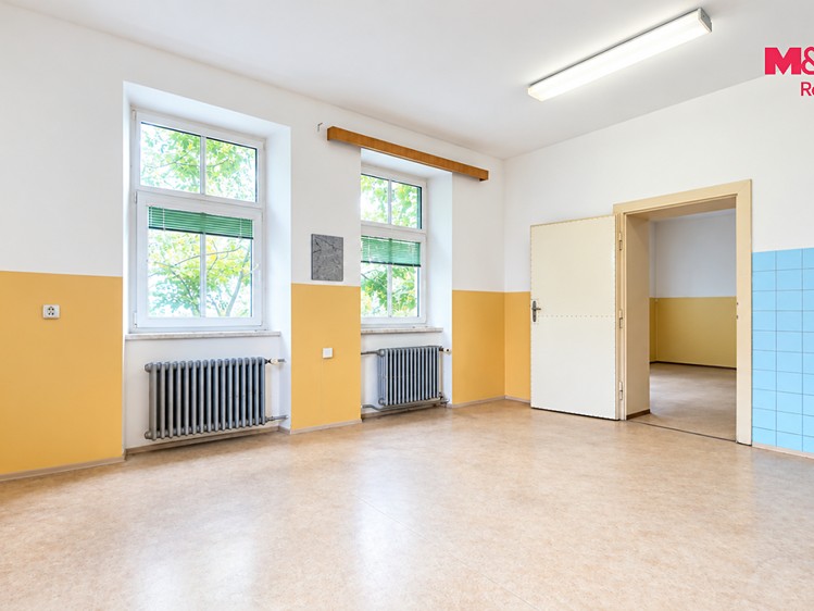 Haus zum Kauf, 274 m² (3 von 26)