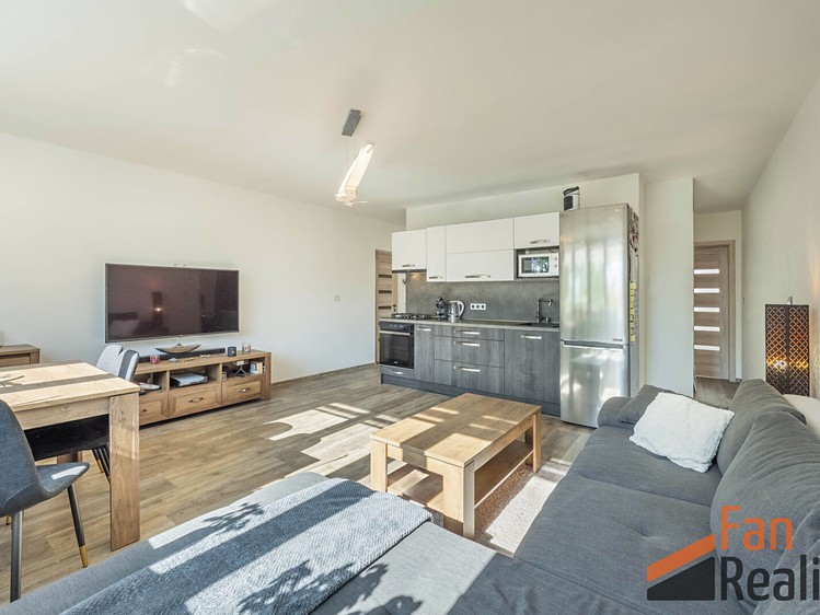 Prodej bytu 3+kk, 57 m² (1 z 22)