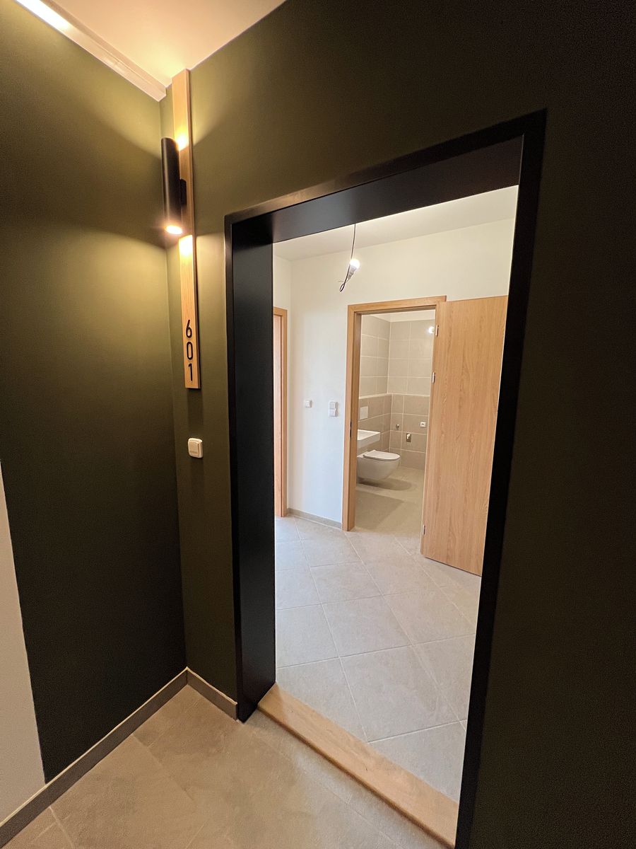 Prodej bytu 1+kk 33 m², Praha – fotka 1 z 3