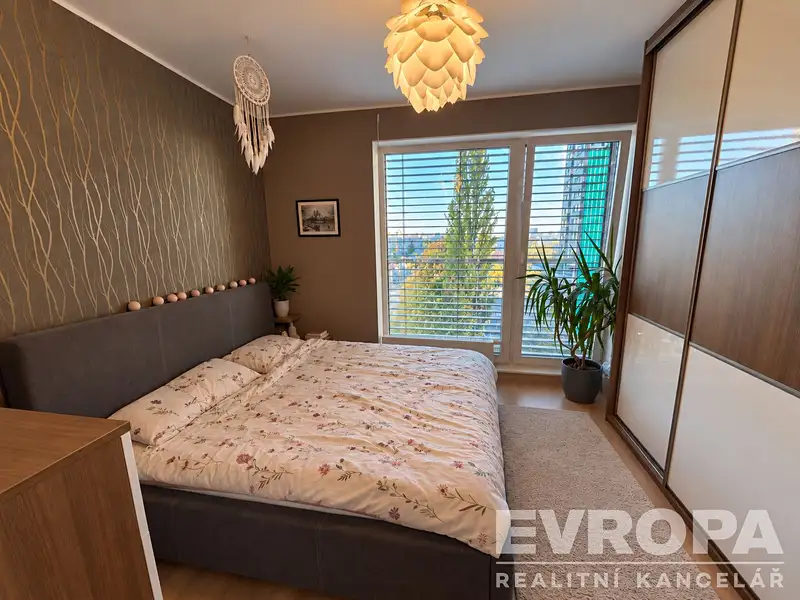 Prodej bytu 3+kk 65 m², Praha – náhled fotky 3