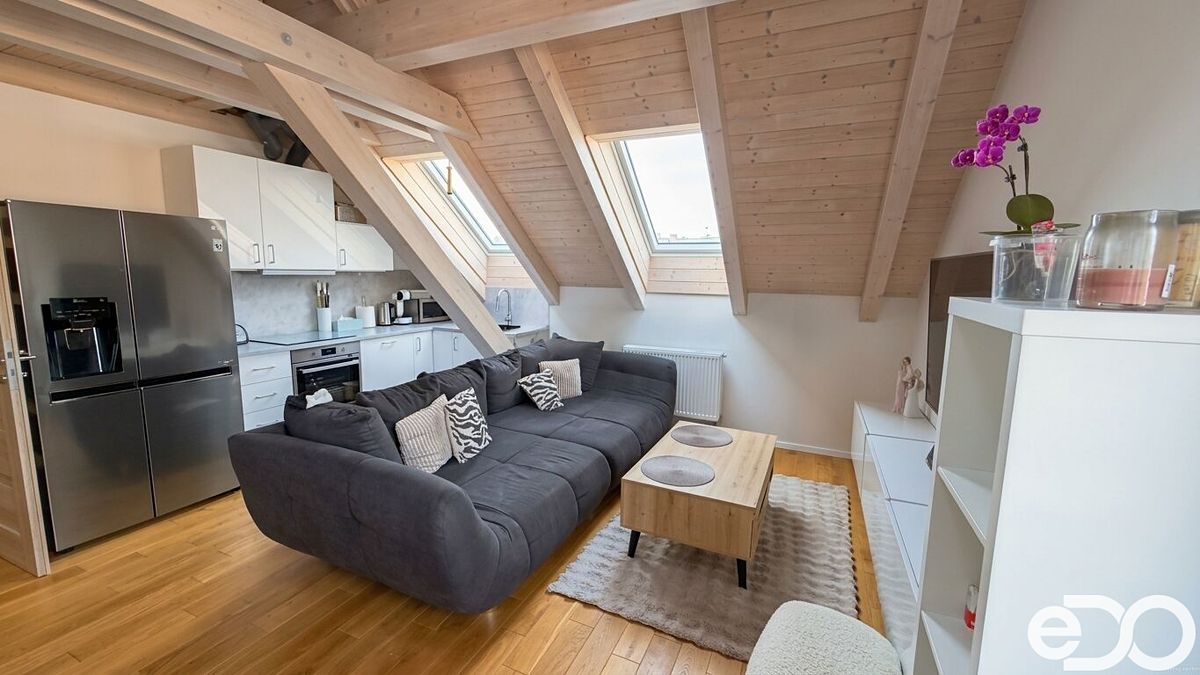 Pronájem bytu 3+kk 79 m², Benátky nad Jizerou – fotka 1 z 3
