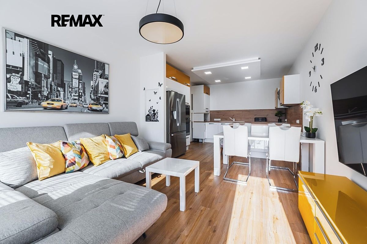 Pronájem bytu 3+kk 75 m²