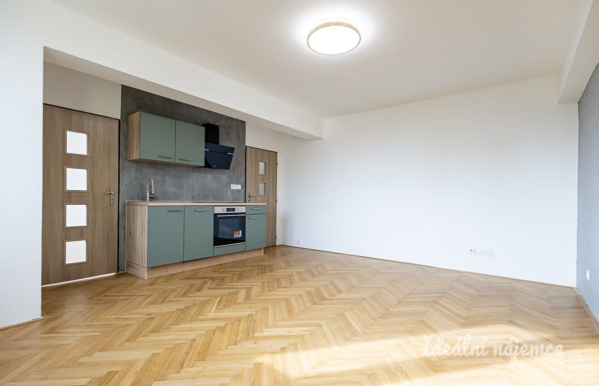 Pronájem bytu 2+kk 36 m²