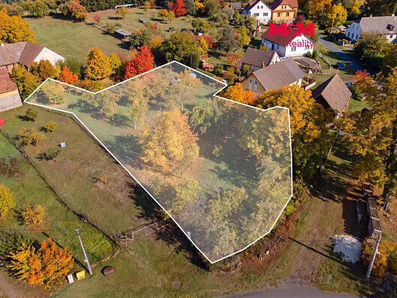 Prodej stavebního pozemku 1337 m², Žihobce – náhled fotky 1
