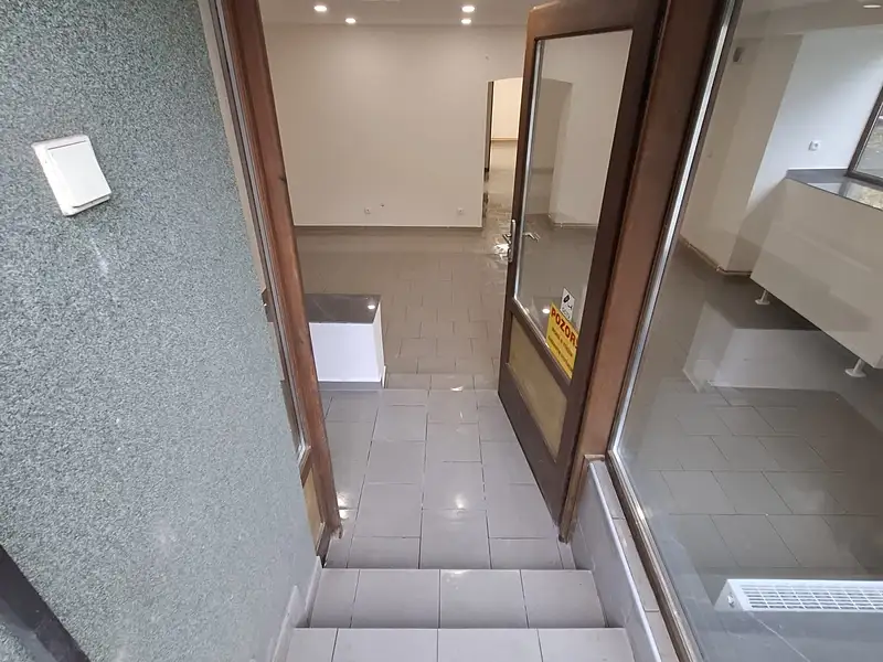Pronájem obchodního prostoru 67 m², Plzeň – náhled fotky 2