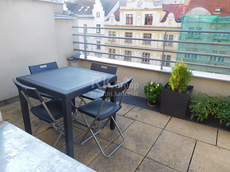 Квартира 1+kk в оренду, 43 м² (11 з 12)