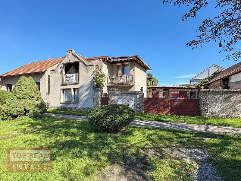 Prodej rodinného domu 216 m², pozemek 395 m², Chotusice – náhled fotky 1