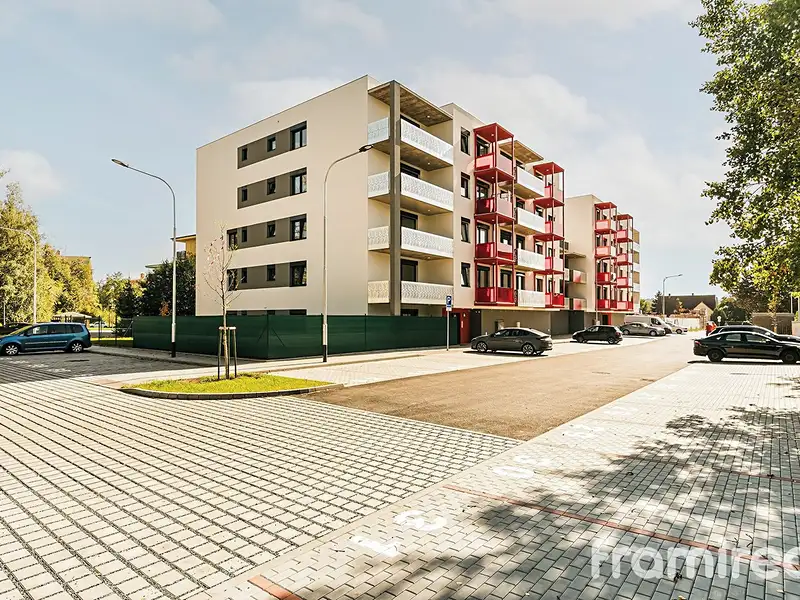 Pronájem bytu 2+kk 46 m², Brno – náhled fotky 1