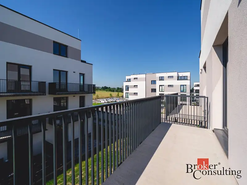 Pronájem bytu 2+kk 56 m², Dobřany – náhled fotky 2