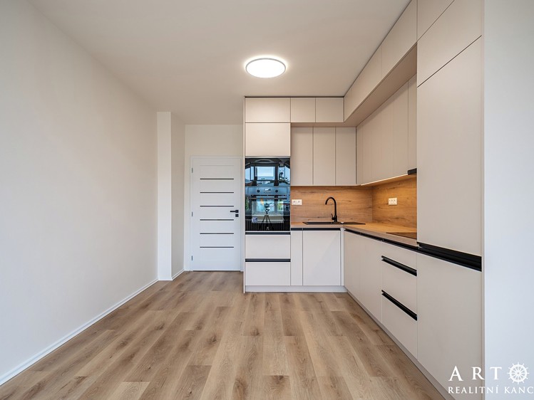 Квартира 3+kk на продаж, 57 м² (9 з 27)
