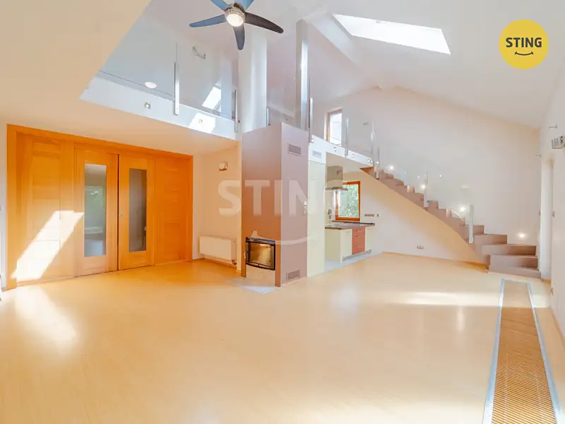 Prodej rodinného domu 270 m², pozemek 554 m², Opava – náhled fotky 3