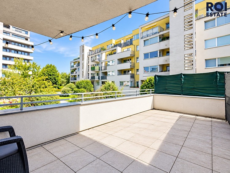 Pronájem bytu 2+kk, 57 m² (3 z 21)