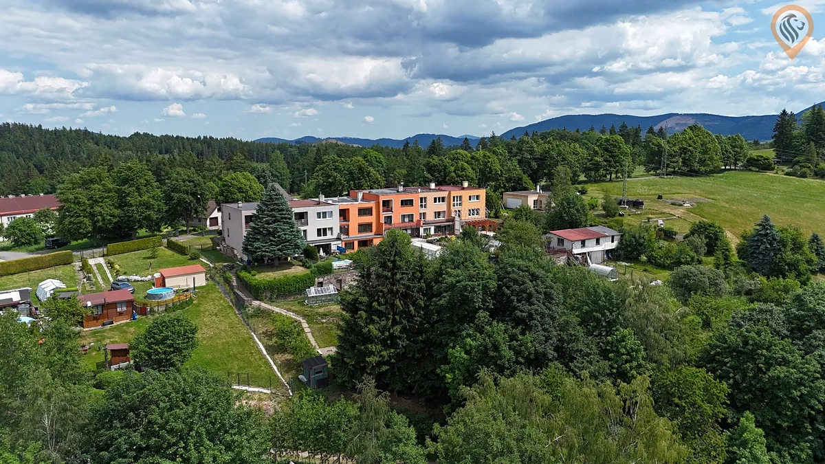 Prodej rodinného domu 320 m², pozemek 713 m²