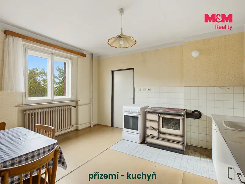 Prodej rodinného domu 200 m², pozemek 1109 m², Pavlíkov – náhled fotky 2