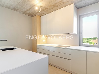 Квартира 4+kk в оренду, 98 м² (2 з 18)