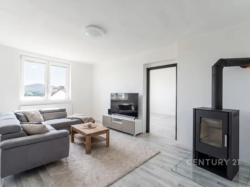 Prodej bytu 2+1 52 m², Ktiš – náhled fotky 1