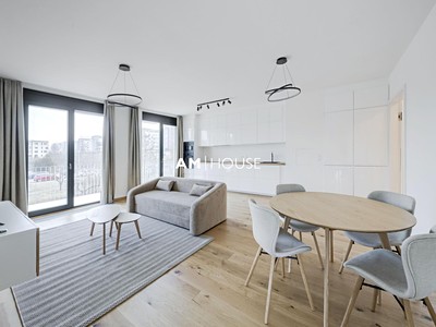 Pronájem bytu 3+kk, 90 m² (2 z 14)