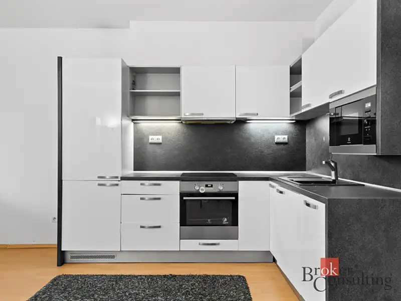 Prodej bytu 3+kk 103 m², Hradec Králové – náhled fotky 3