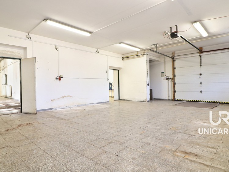 Prodej komerčního prostoru, 834 m² (7 z 35)