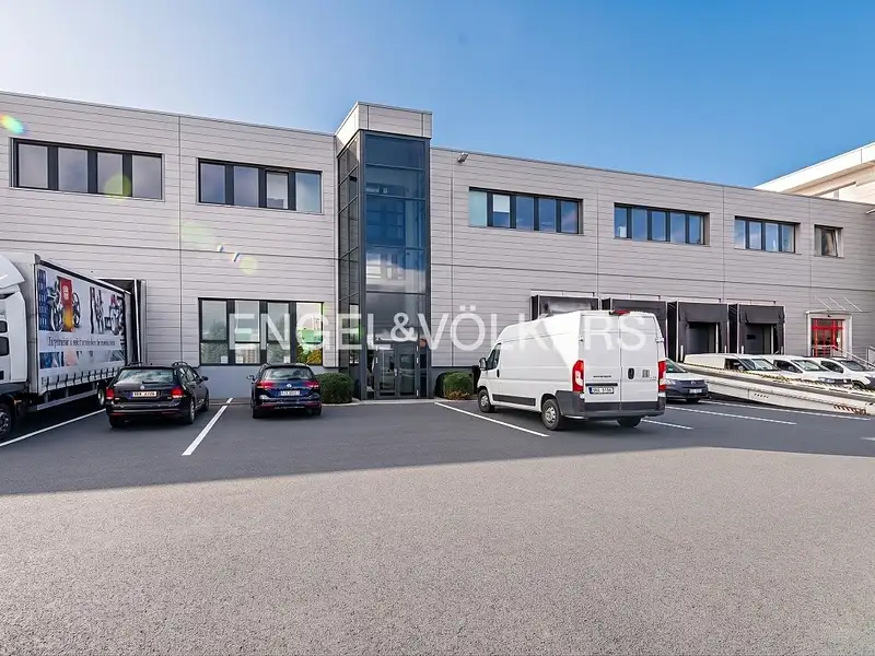 Pronájem kanceláře 185 m², Modletice – náhled fotky 1