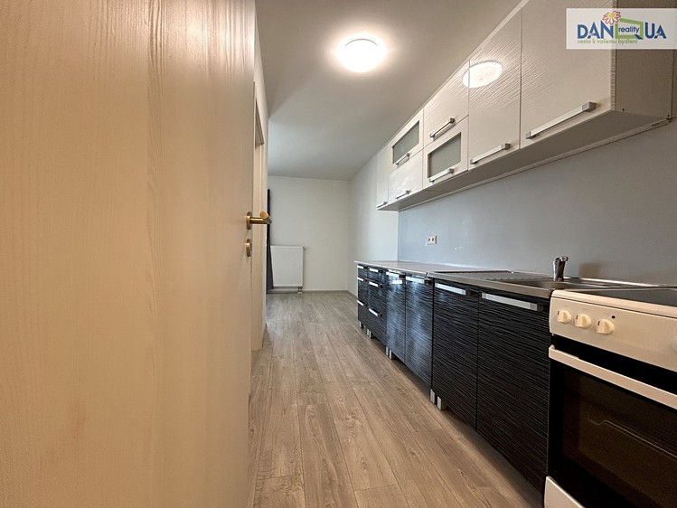 Pronájem bytu 2+kk, 42 m² (2 z 17)