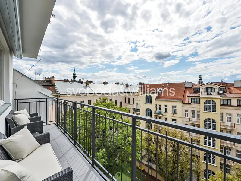 Pronájem bytu 4+kk 140 m², Praha – náhled fotky 2